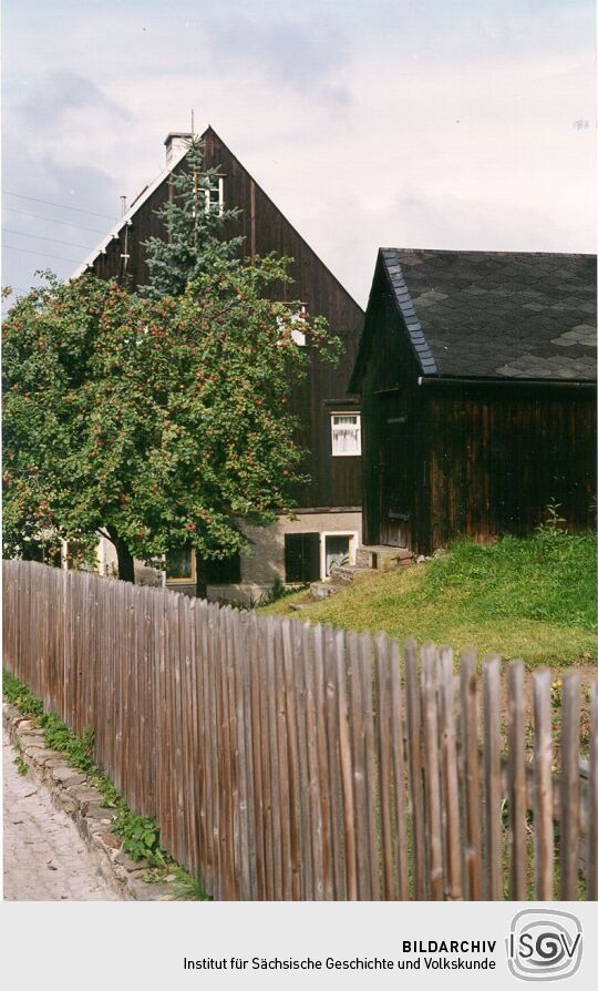 Fachwerkhaus mit Wirtschaftsgebäuden in Neudorf