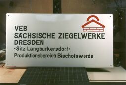 Bild: Werbeschild "VEB Sächsische Ziegelwerke Dresden"