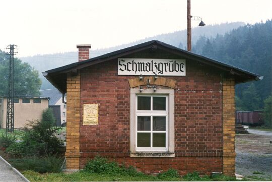 Bahnhofsgebäude in Schmalzgrube