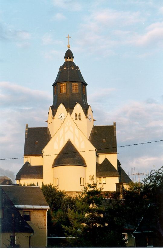 Ansicht der Kirche in Wiesa