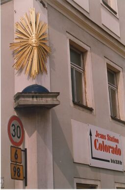 Bild: Detail an der Gaststätte "Zur Sonne" in Bischofswerda (Schiebock)