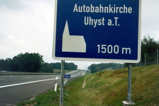 Hinweisschild an der Autobahn bei Uhyst