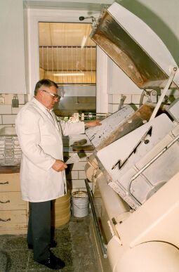 Bild: In der Pfefferküchlerei E. C. Groschky in Pulsnitz