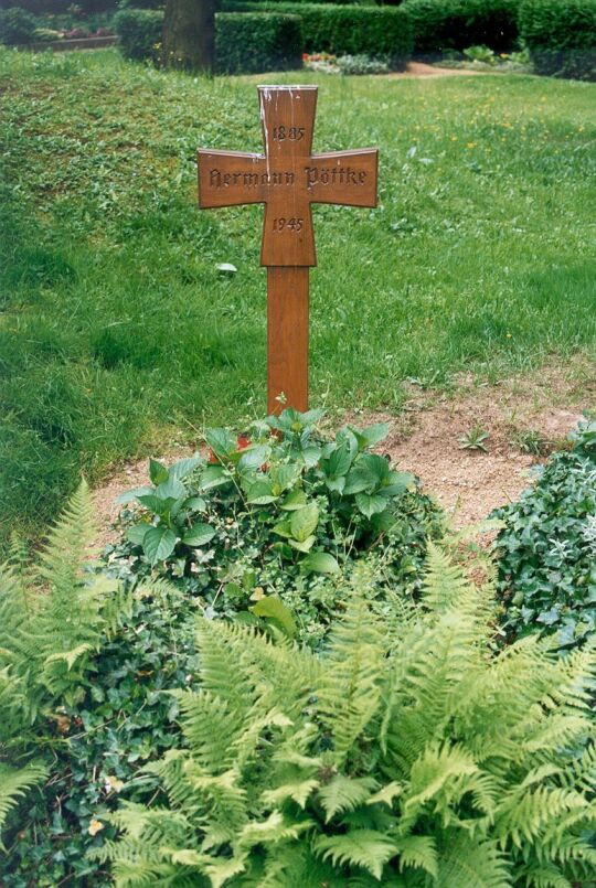 Auf dem Friedhof in Großpostwitz