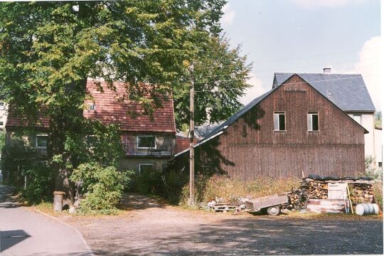 Wohnhaus und alte Scheune in Walthersdorf