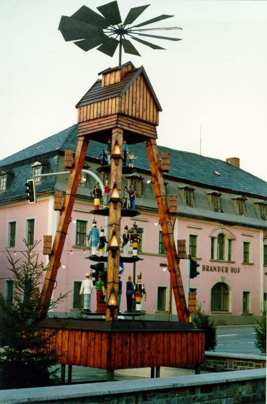 Pyramide auf dem Brand-Erbisdorfer Markt