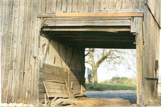 Verbretterte Fachwerkscheune in Doberschau-Gaußig