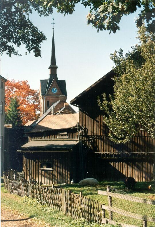 Blick zu Kirche in Marieney