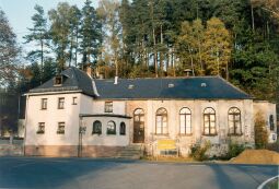 Bild: Gasthof mit Tanzsaal in Raun