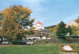 Blick zum Schönberger Schloss