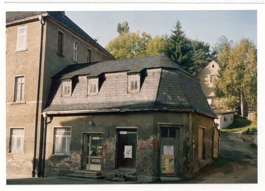 Wohn- und Geschäftshaus am Brambacher Markt