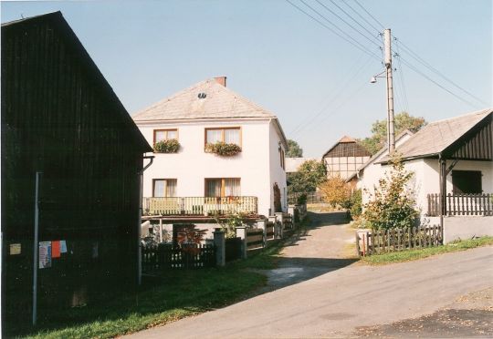 Wohngebäude in der Schwander Dorfstrasse