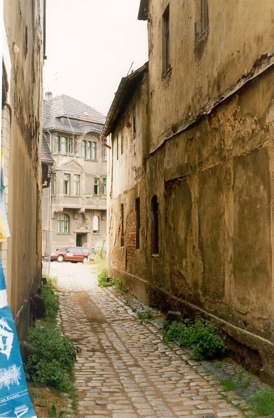 Blick durch die Basteigasse zur Weberstraße in Werdau