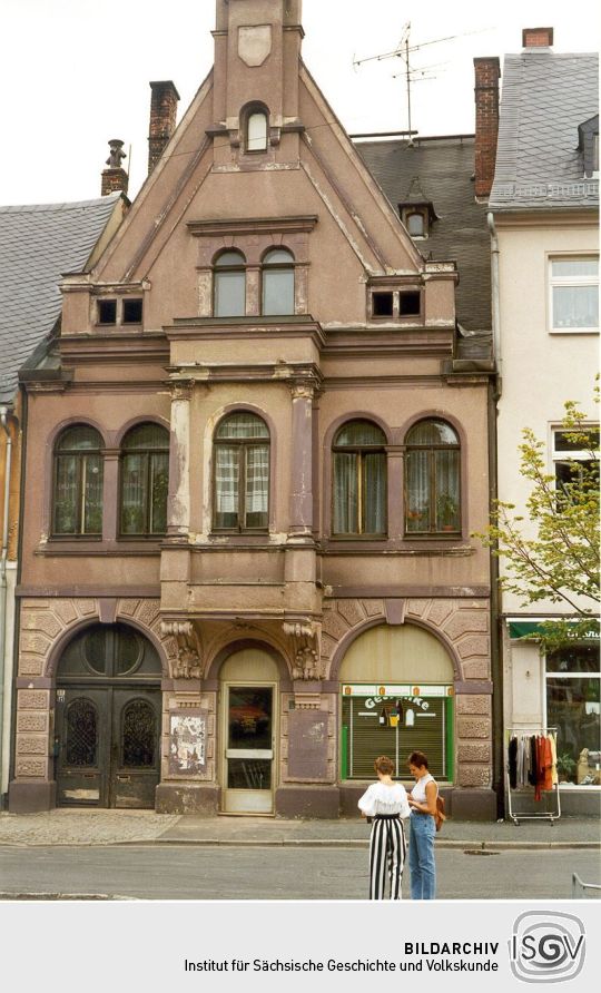 Wohnhaus mit Schmuckgiebel in Reichenbach