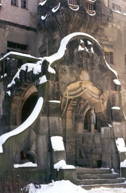 Bild: Portal des Elstraer Schlosses