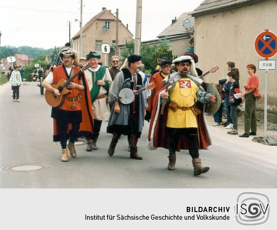 Festumzug zur Moritzburger 700-Jahr-Feier