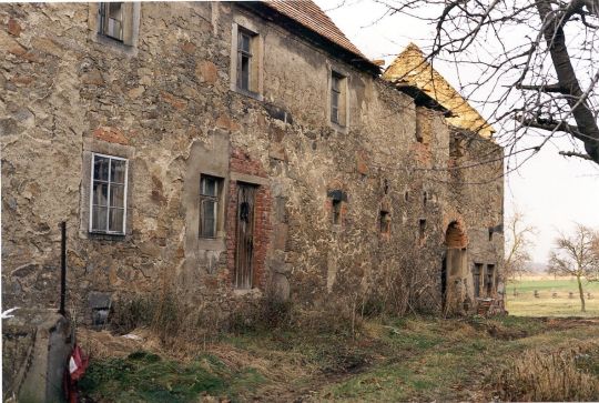 Abrißreifes Wohnhaus in Lomnitz