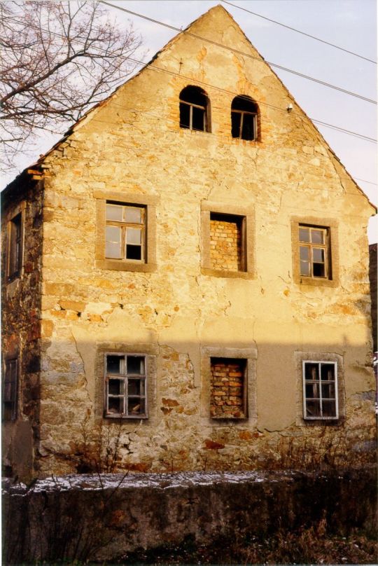 Abrißreifes Wohnhaus in Lomnitz