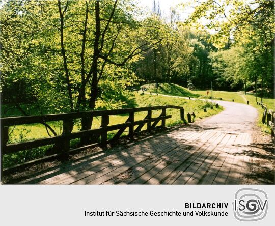 Holzbrücke über die Röder in Seifersdorf