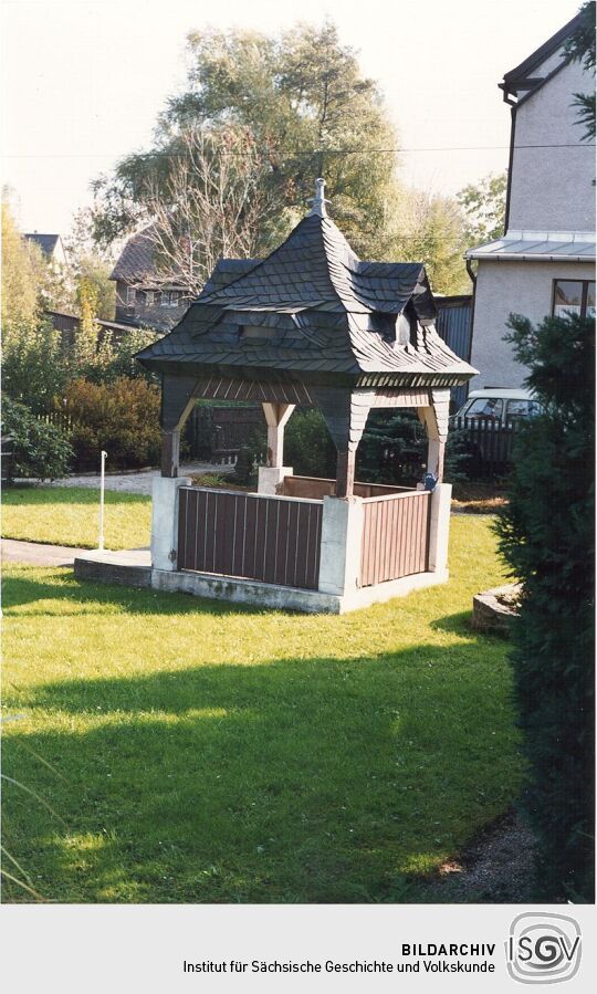 Laube im Garten eines Dittersbacher Dachdeckers