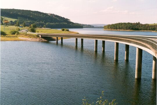 Der Stausee der Rauschenbachtalsperre