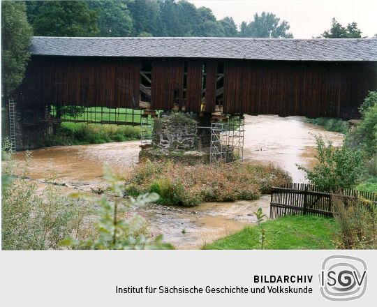 Renovierung einer Brücke in Hennersdorf