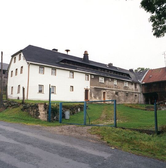 Bauernhof mit Wohnstallgebäude in Stein