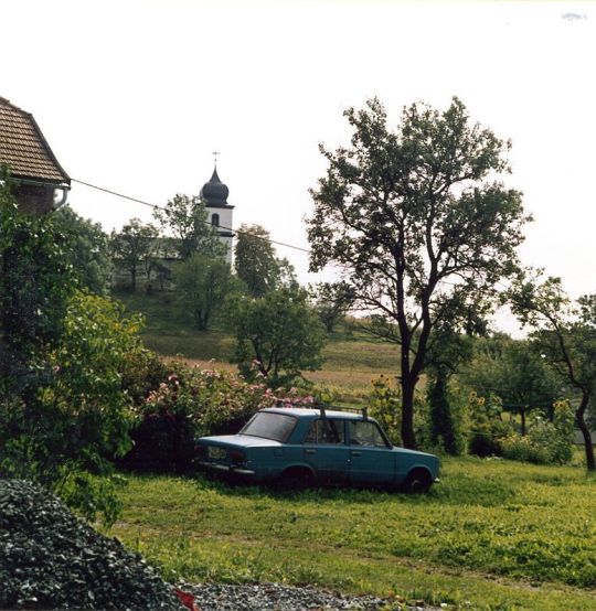 Blick zur Kapelle in Heinersgrün