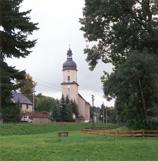 Blick zur Kirche in Kauschwitz