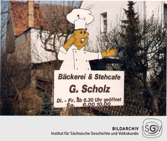 Werbung einer Bäckerei in Schönfeld
