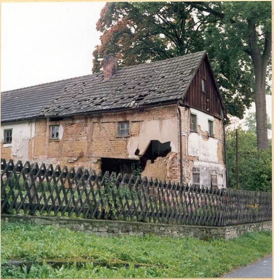 Verfallenes Fachwerkhaus in Wiedersberg