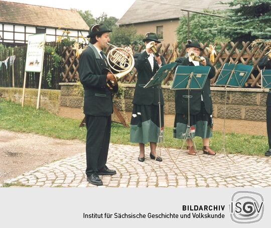 Jagdbläser zum Tag der Sachsen in Aitzendorf