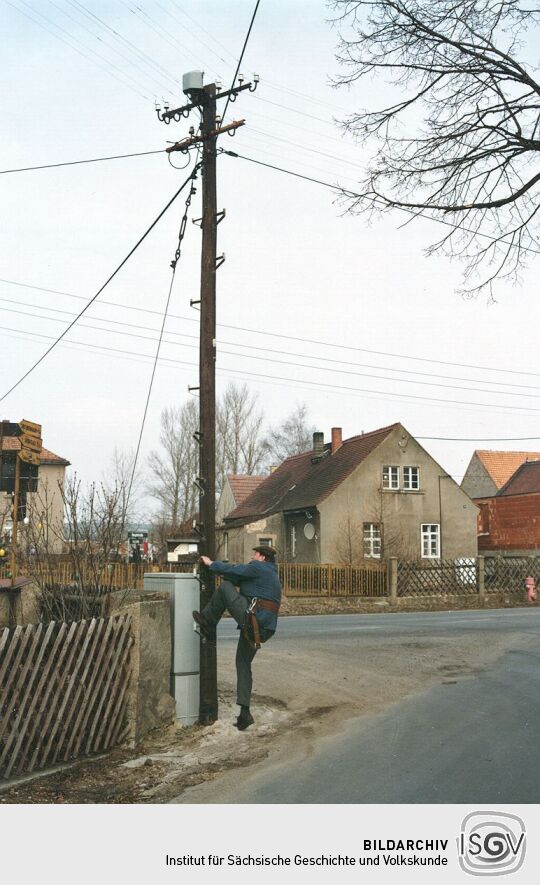 Überprüfung der Telefonleitung in Strauch