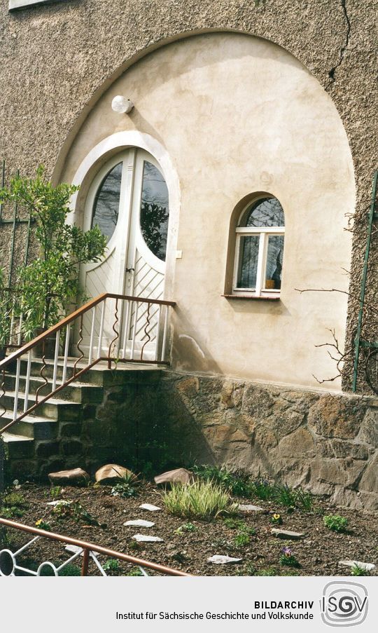 Eingang zu einem Wohnhaus in Ponickau