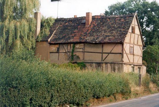 Ehemaliges Wohnhaus in der Hauptstraße 24 in Oelsitz/Riesa