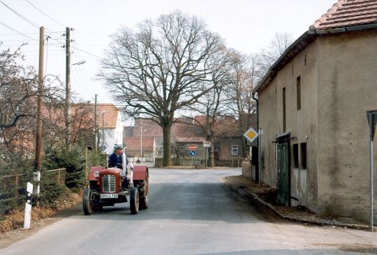 Hauptstraße in Strauch