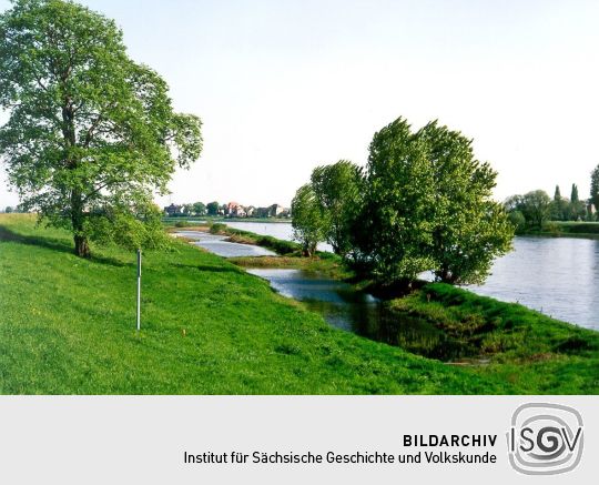 An der Elbe in Lorenzkirch