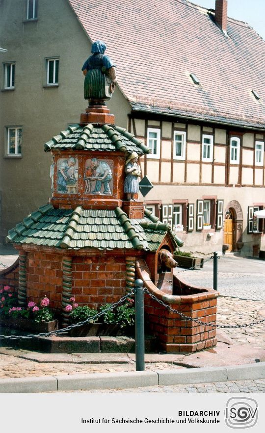 Töpferbrunnen in Kohren-Sahlis