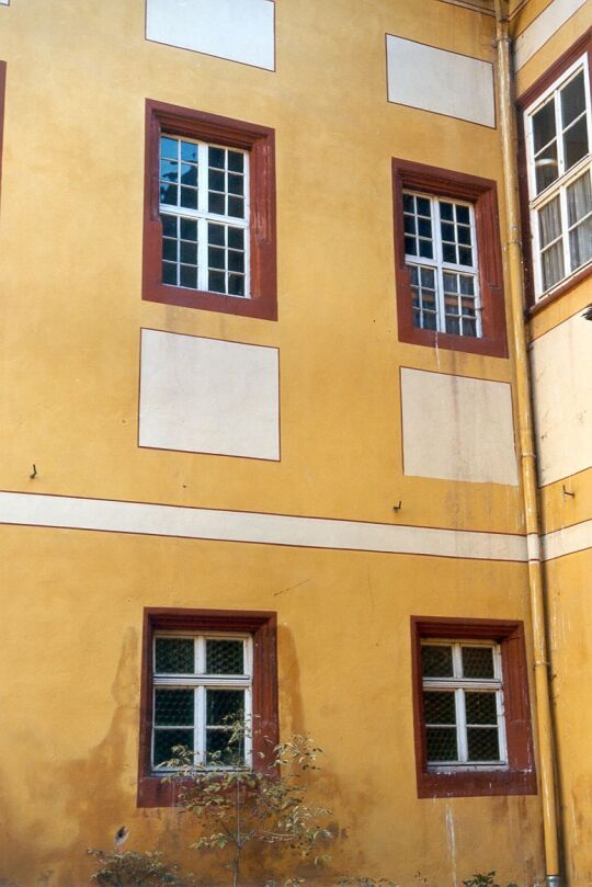 Fenster im Innenhof des Frohburger Schlosses