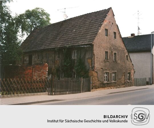 Altes Wohnhaus eines ehemaligen Bauernhofes in Flößberg