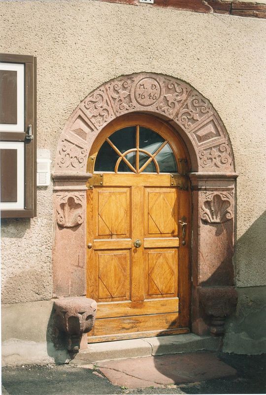 Haustürportal des Pfarrhauses in Kohren-Sahlis