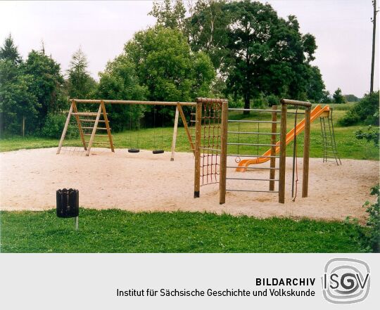 Kinderspielplatz im Schenkenberger OT Rötgen