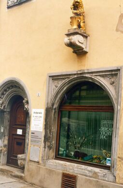 Bild: Ehemalige Apotheke in Pirna - Markt 17   (in 2009: 302278-83)