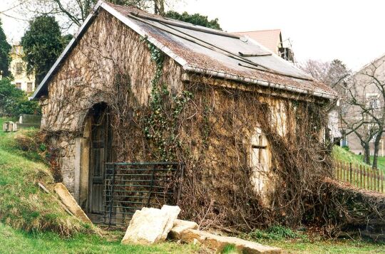 Leichenhalle in Struppen