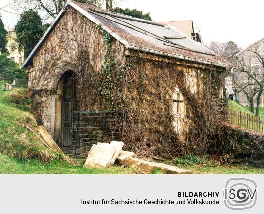 Leichenhalle in Struppen