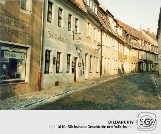 Straßenzug in Stolpen mit anliegenden Bürgerhäusern