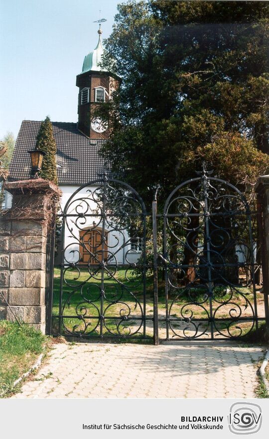 Zugang zum Kirchhof in Lauterbach