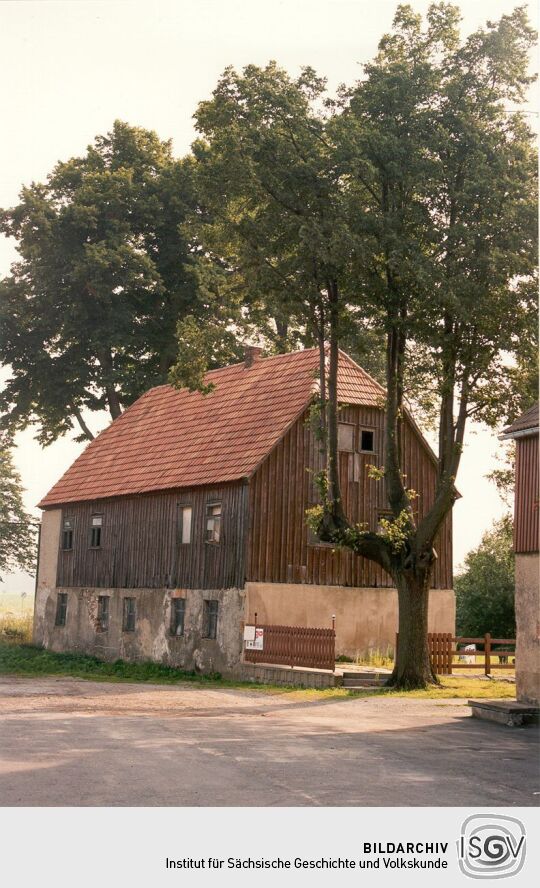 Wirtschaftsgebäude an der F 6 in Großharthau