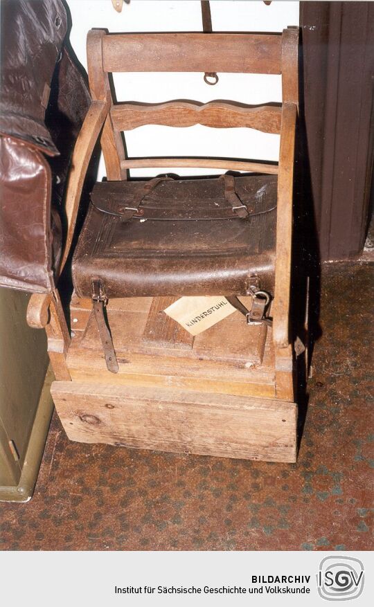 Kinderstuhl im Dorfmuseum Polenz