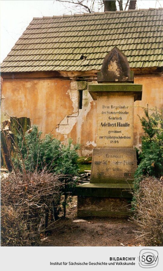 Denkmal in Gohrisch für Adalbert Hauffe